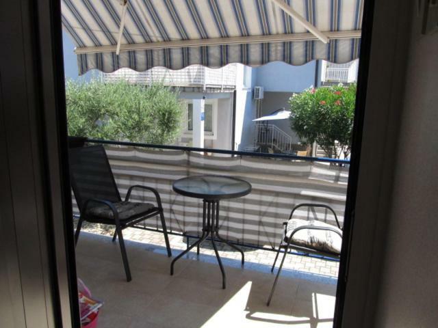 أوماغ Apartment Cerovac المظهر الخارجي الصورة